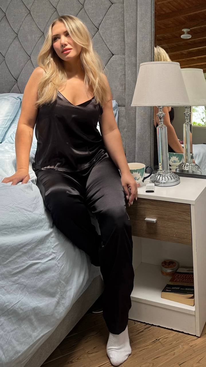 PANTALON Y BLUSA TIRAS SUTIL- NEGRO