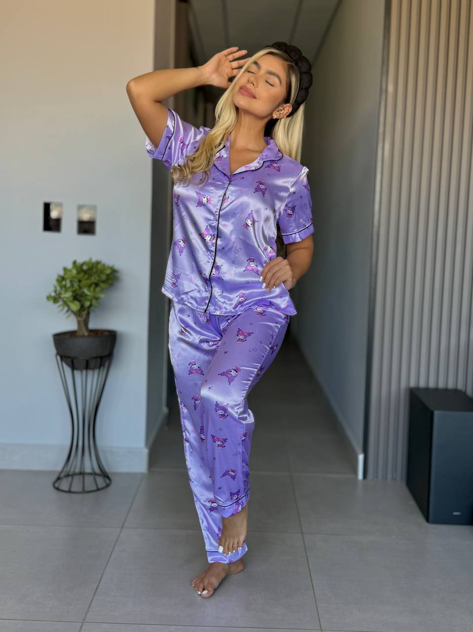 PANTALON Y CAMISA SOFISTICADA - KUROMI