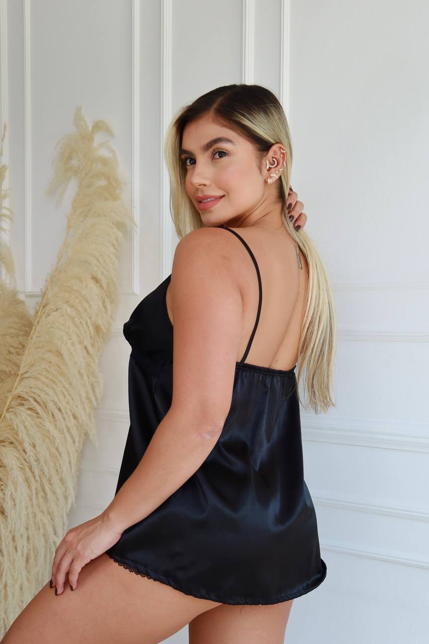 SHORT Y BLUSA CON ENCAJE SENSUALIDAD - NEGRO