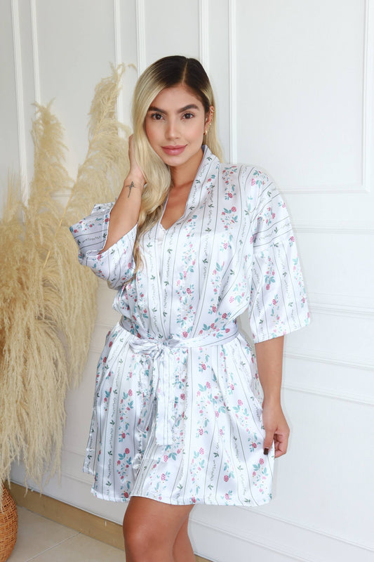 BATA LEVANTADORA- KIMONO FLORES FDO PLATA