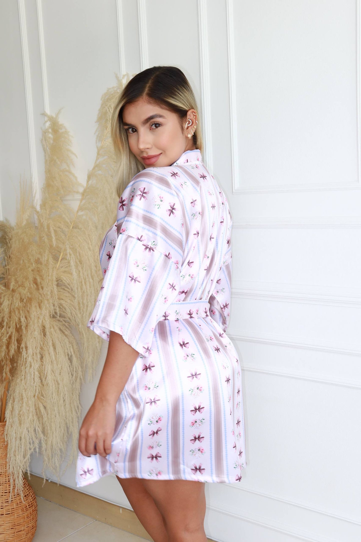 BATA LEVANTADORA- KIMONO MOÑOS