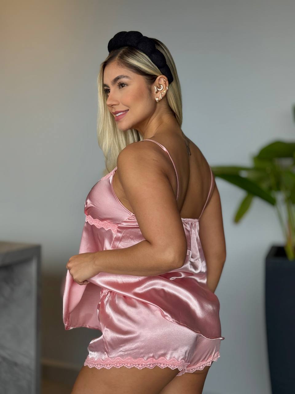 SHORT Y BLUSA CON ENCAJE SENSUALIDAD - PALO DE ROSA
