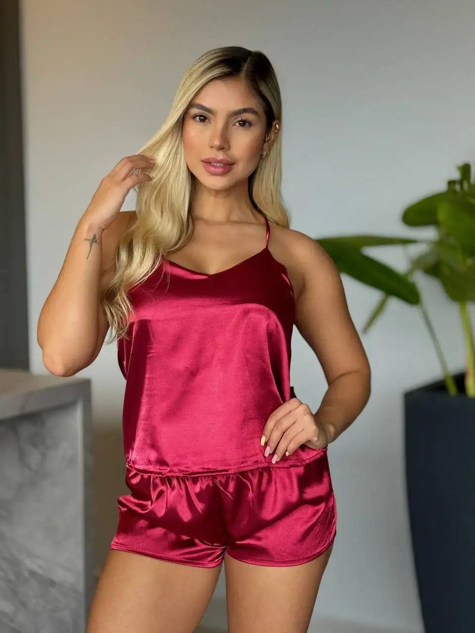SHORT Y TIRAS LINDA